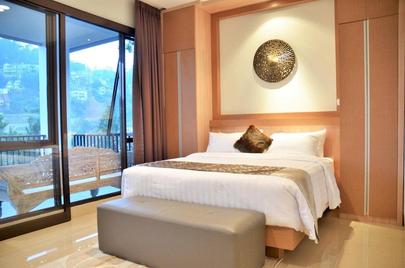 Narwastu Hill View Villa 6 Bedrooms With A Private Swimming Pool บันดุง ภายนอก รูปภาพ