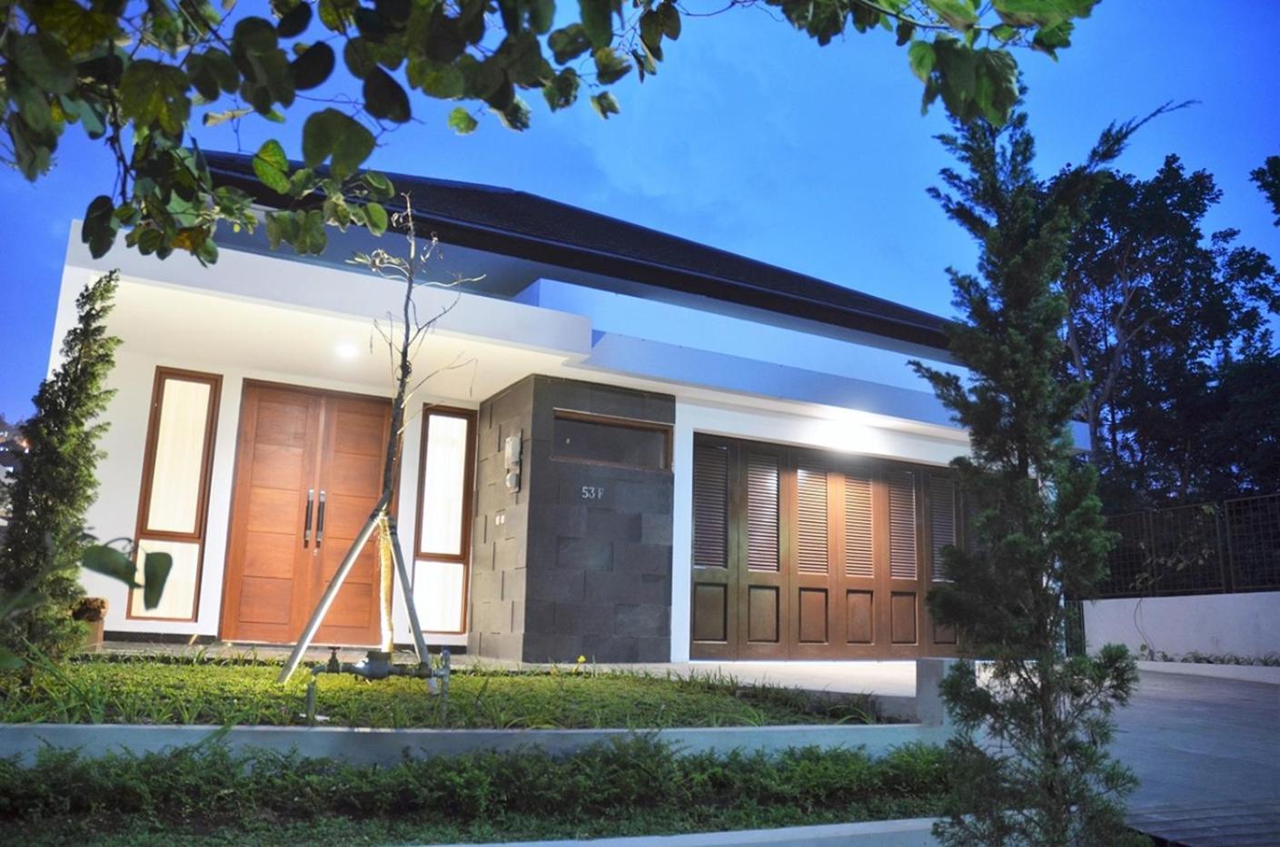 Narwastu Hill View Villa 6 Bedrooms With A Private Swimming Pool บันดุง ภายนอก รูปภาพ