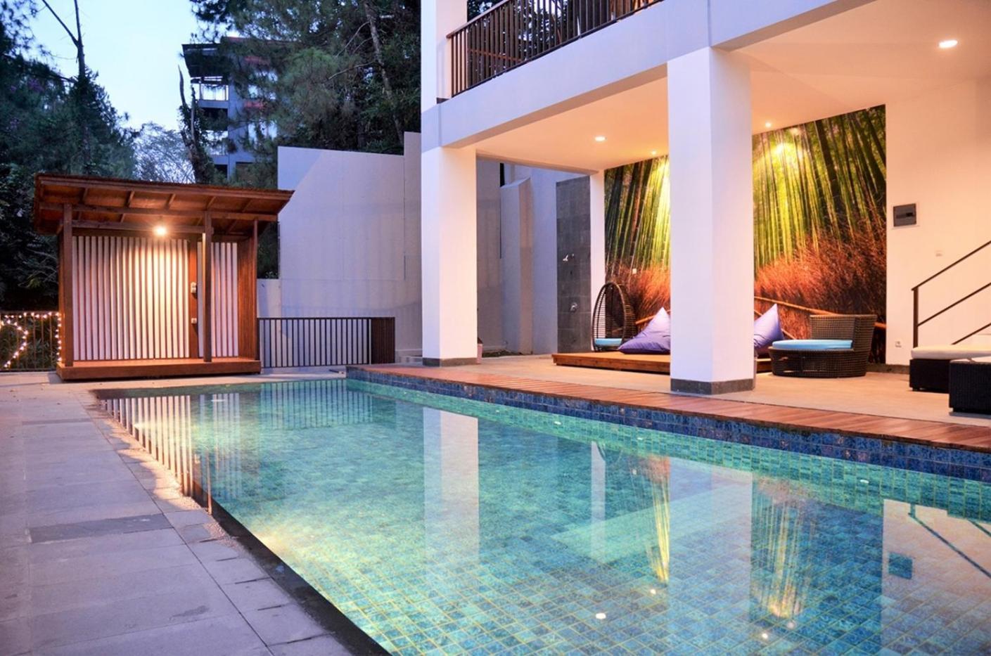 Narwastu Hill View Villa 6 Bedrooms With A Private Swimming Pool บันดุง ภายนอก รูปภาพ