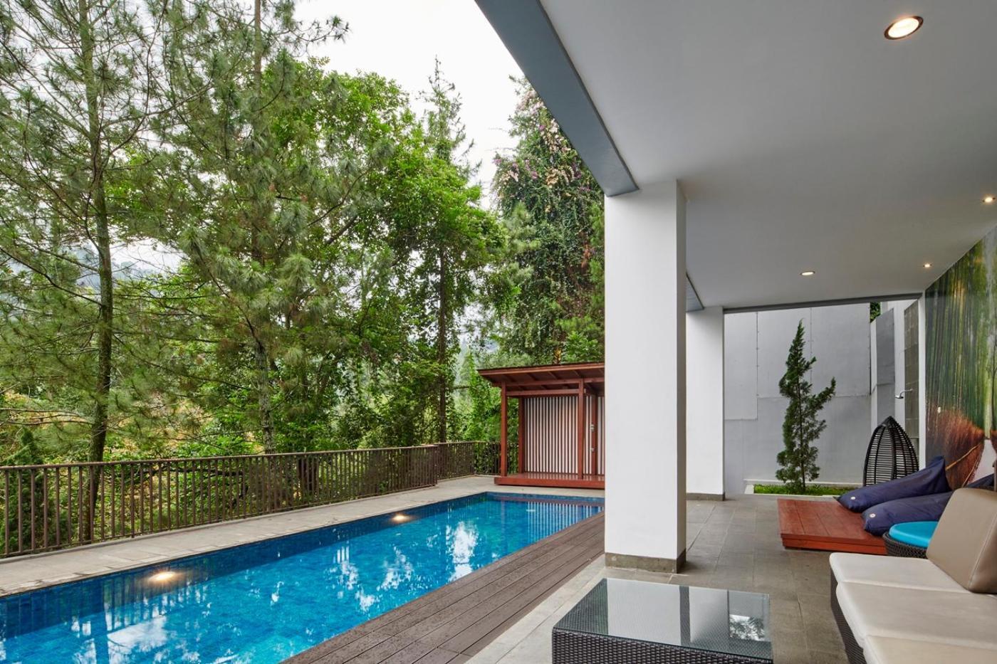 Narwastu Hill View Villa 6 Bedrooms With A Private Swimming Pool บันดุง ภายนอก รูปภาพ